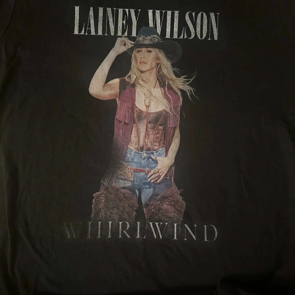 Lainey Wilson Whirlwind T-shirt - Picture 2 of 3